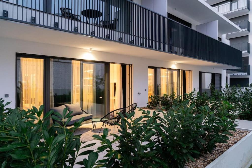 Green Garden Sauna Apartment เบอร์โน ภายนอก รูปภาพ